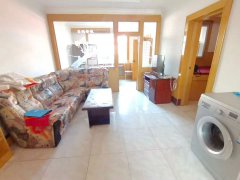 大润发附近 得润东区一楼 三室一厅家具家电齐全 生活便利