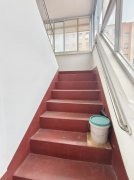 佳华附近 两层小楼带大院子两室两厅 家具家电齐全拎包入住