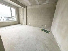 CF书香世家三楼96平毛坯房三室