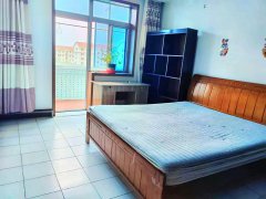 出租蜊江小学，中学**房，位于曙光东区国税局家属院内