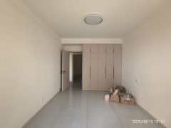 万隆国际前排12楼 精装未住 南厅落地窗 3居室 支持贷款