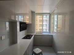 59.8万急售振华万隆国际电梯12楼精装123平拎包入住