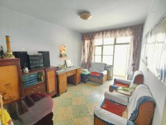 国泰小区平地起2楼72平4室1卫老式装修