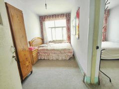 国泰小区平地起2楼72平4室1卫老式装修