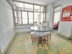 CF国泰小区二楼72平四室一厅23.8万