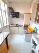 大润发附近 得润东区一楼 三室一厅家具家电齐全 生活便利