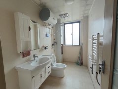 CF楼房出租：义乌北面丹桂苑小区五楼带阁可数 128平800