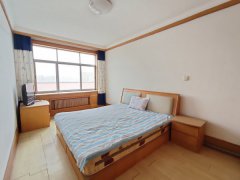 CF青山南区（原党校院内｝五楼共六楼97平三室23.8万