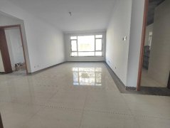 CF清华园小区电梯7楼145平送车位和地下室