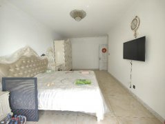 CF悦海苑小区市府附近电梯8楼122平送车位精装修