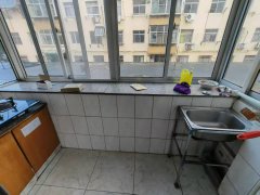 国泰小区平地起2楼，简装48.63平15.5万