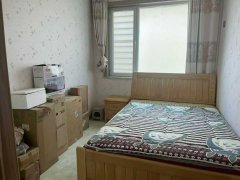 香郡小区多层二楼90.67平带地下室12.84平