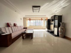 大润发附近双泊北区4楼边户164平四室