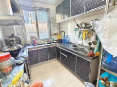 青阳西区好位置半框架楼1楼 98平三室一厅精装修带地下室