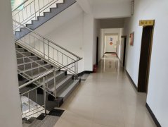 荣成汽车站办公楼出租、候车大厅出租