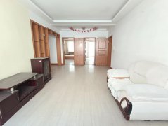 CF怡心苑小区一楼130.25平三室二厅简装修49.8万出售