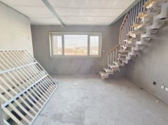 可做婚房金悦华府电梯6楼 复式 4室2厅2卫带车位 可贷款