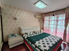 鑫水华庭一楼122平，三室两厅一卫