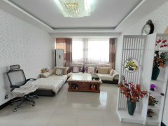 鑫水华庭一楼122平，三室两厅一卫