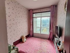 鑫水华庭一楼122平，三室两厅一卫