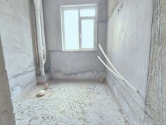 带小院！捡漏5248每平！润德名园1楼113平 3卧 卫带窗