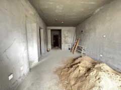 亏大夲!捡漏价28.8! 金海湾电梯2楼78平 毛坯 证全 亏大夲!捡漏价28.8! 金海湾电梯2楼78平 毛坯 证全