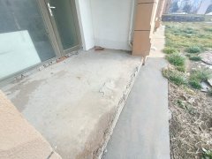 带小院 ！降！东方红金海湾1楼复式156平 3室2卫证全