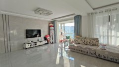 CF石岛开发区山海里小区框架三楼140平三室精装修出售