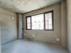 CF成山御苑多层电梯洋房共五层的三楼154平三室毛坯房