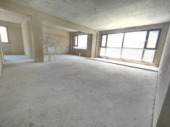 CF成山御苑多层电梯洋房共五层的三楼154平三室毛坯房