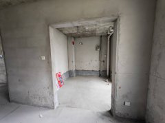 石核馨园二期小高层 144平 三室两厅两卫 新房！未装修从未