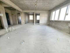 便宜 缔景城平地3楼 129平 带大地下室 3卧室 便宜 缔景城平地3楼 129平 带大地下室 3卧室