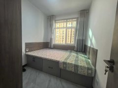 金悦华府15楼，122平三室两厅一卫