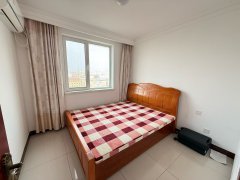 自在香滨一期9楼93平2室精装52.6万