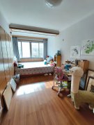 彩虹西区3楼113平方41.8万