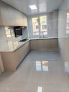 华悦新城北区1楼87.8平，三居室