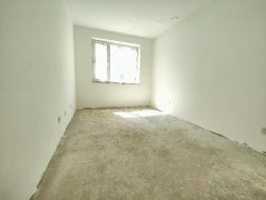 捡漏15.8万！室内可看湖景 教授村山湖庭院2楼85平 证全