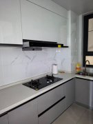 成山御苑电梯四楼76平一室精装家具家电齐全吉屋出租