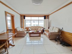 CF青山原党校院内五楼共六楼97平室内保护的很好23.8万出