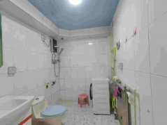 CF得润东区三楼113平精装修三室楼房39.8万