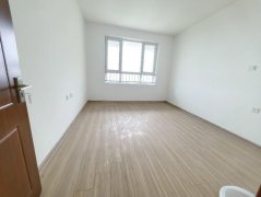 新庄北区电梯17楼（顶）125平三室南厅带装修