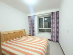 自在香滨一期电梯9楼93平两室北客厅精装