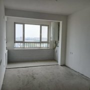 黎明高阳小区电梯 81平半装修！位置好 采光好