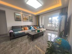 79.8万超级捡漏新城17楼128平三室两卫精装