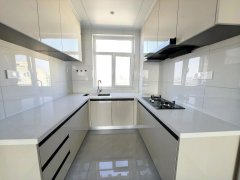 现代精装未住 无遮挡 高阳小区电梯 131平 3卧室 南厅