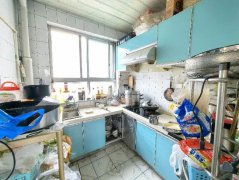 18.8万 城西山庄3楼 64平 3室 证全 楼下停车方便