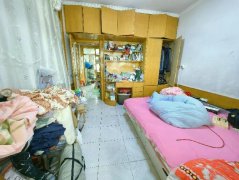 18.8万 城西山庄3楼 64平 3室 证全 楼下停车方便