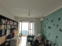 89.8万捡漏华发樱花湖102平三室精装