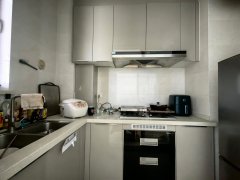 89.8万捡漏华发樱花湖102平三室精装