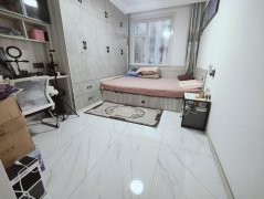 CF书香世家精装修一楼（楼前有小院）110平